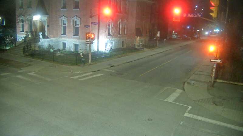 Traffic camera image at 2025-04-25 08:25:51