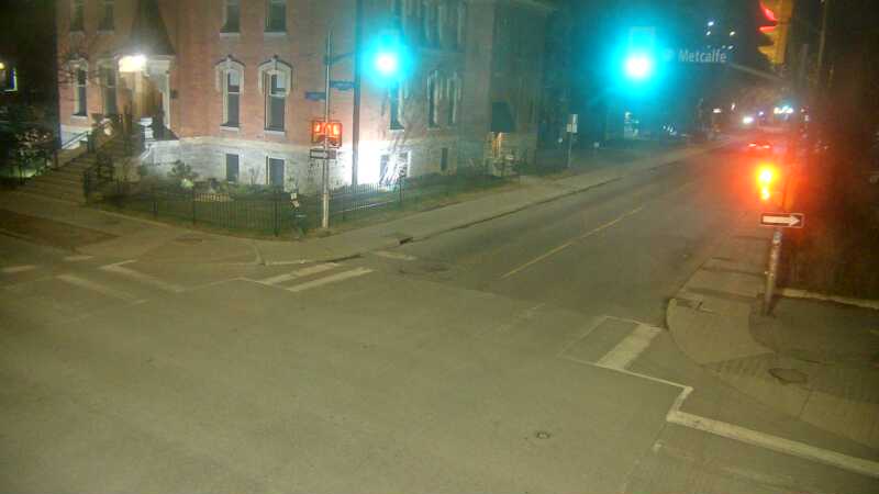 Traffic camera image at 2025-04-25 08:55:49