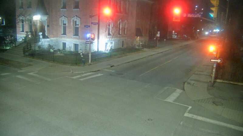 Traffic camera image at 2025-04-25 09:00:55