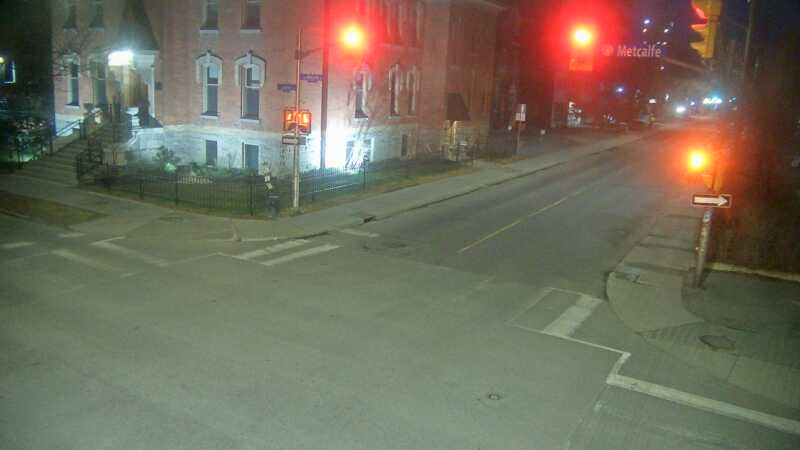 Traffic camera image at 2025-04-25 09:15:57