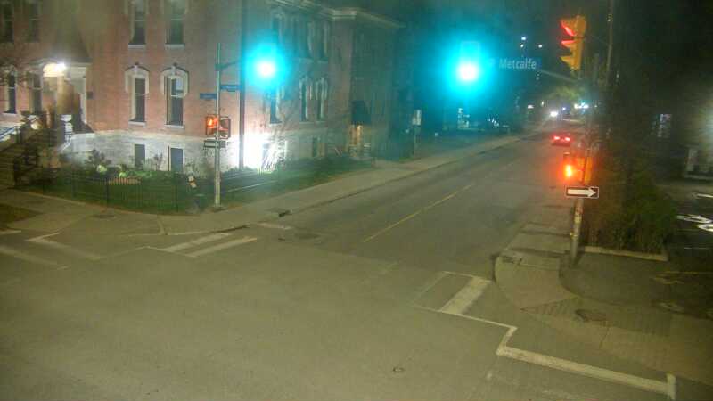 Traffic camera image at 2025-05-09 06:15:48