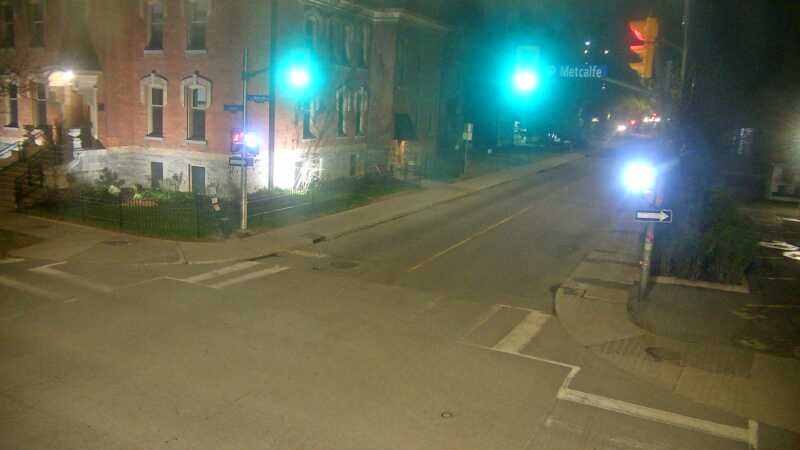Traffic camera image at 2025-05-09 06:25:43