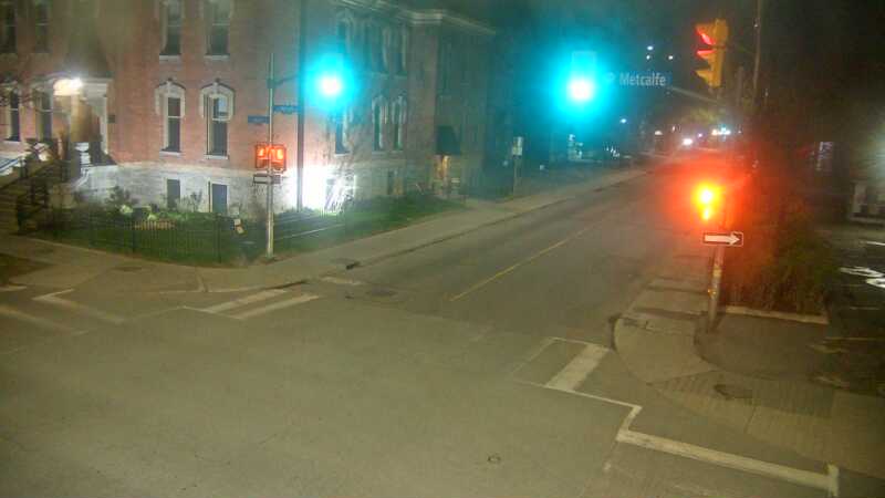 Traffic camera image at 2025-05-09 07:00:49