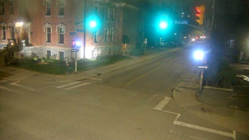 Traffic camera image at 2025-05-09 07:15:41