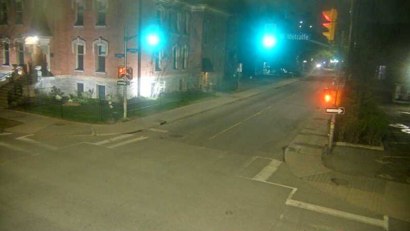 Traffic camera image at 2025-05-09 07:20:47