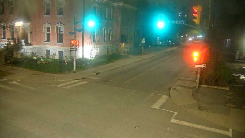 Traffic camera image at 2025-05-09 07:30:47