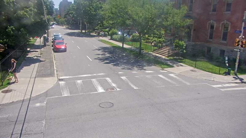 Traffic camera image at 2025-06-30 17:16:19