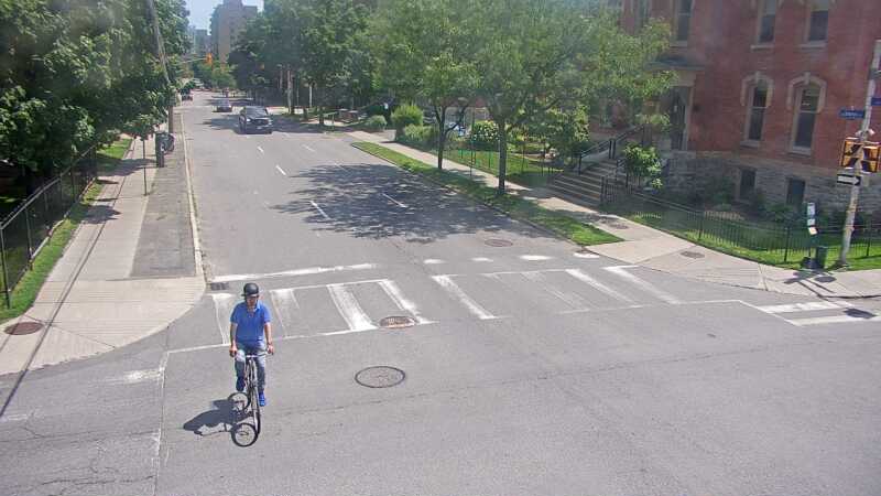 Traffic camera image at 2025-06-30 18:26:05