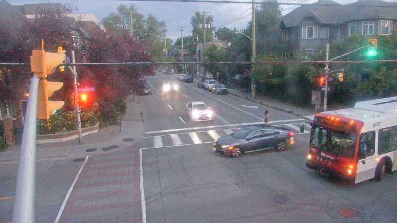 Traffic camera image at 2025-08-25 00:06:06