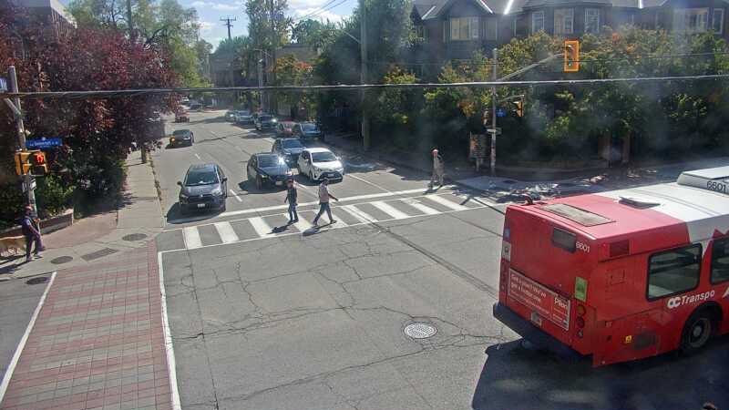 Traffic camera image at 2025-09-14 17:41:00
