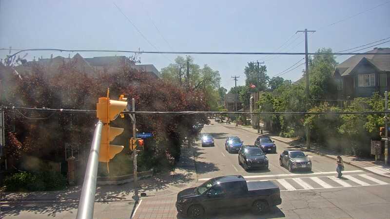 Traffic camera image at 2025-06-30 15:51:07