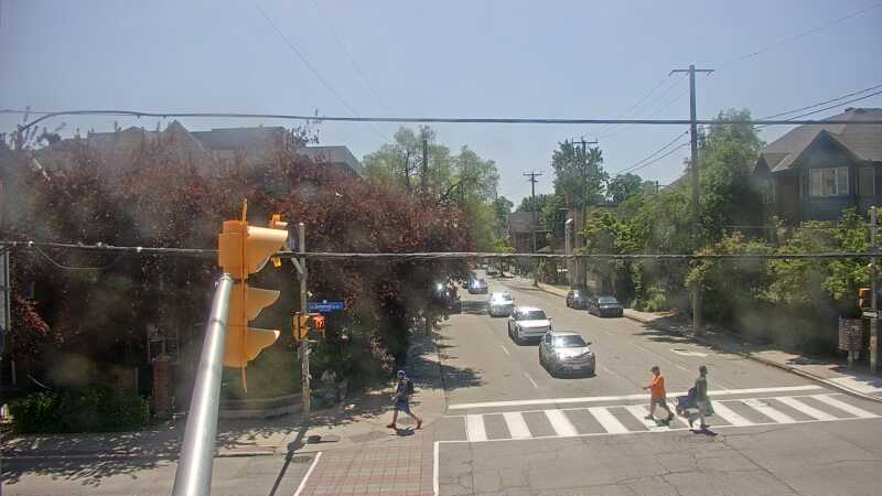 Traffic camera image at 2025-06-30 16:16:04