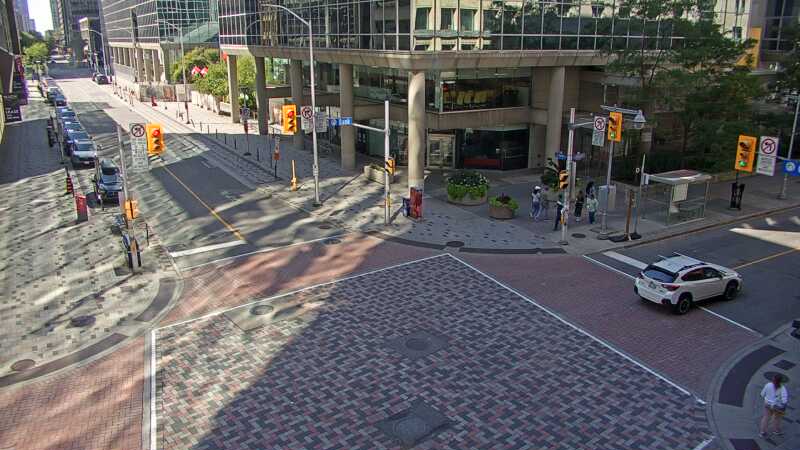 Traffic camera image at 2025-09-14 17:36:05