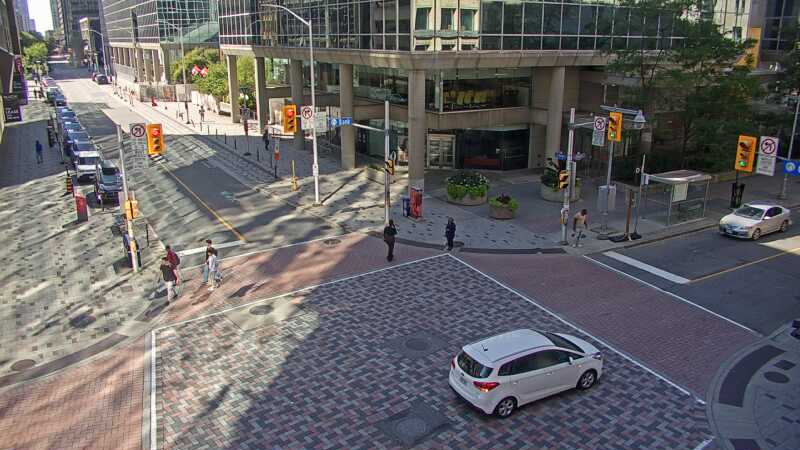 Traffic camera image at 2025-09-14 17:41:01