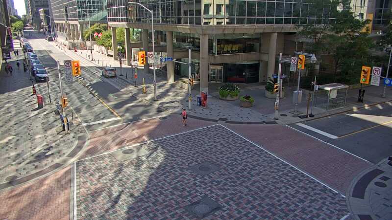 Traffic camera image at 2025-09-14 17:46:10