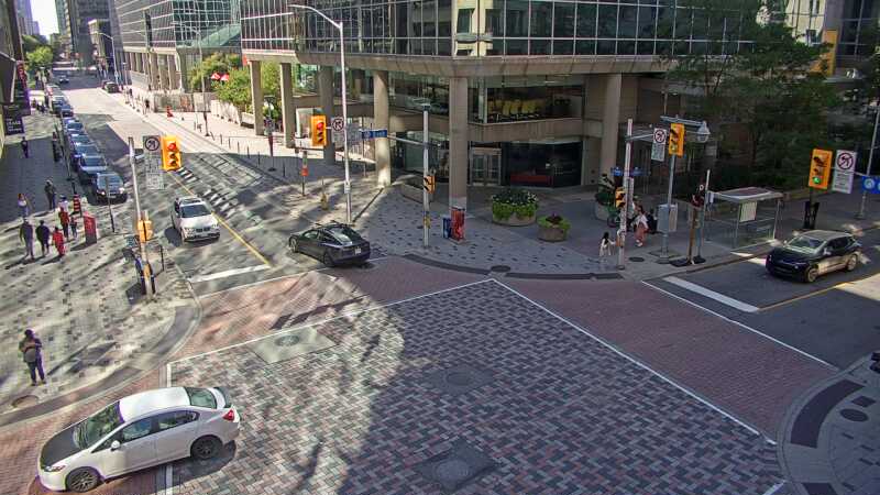 Traffic camera image at 2025-09-14 17:56:12