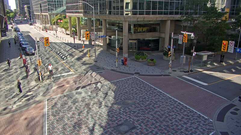 Traffic camera image at 2025-09-14 18:01:25