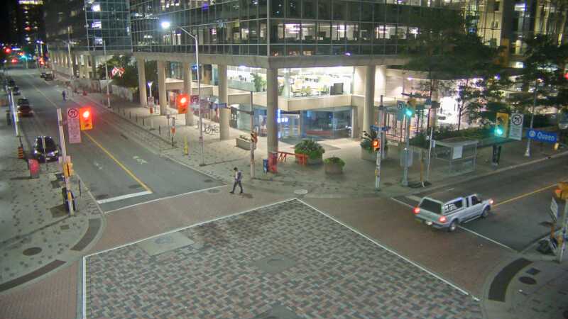 Traffic camera image at 2025-09-19 04:21:02