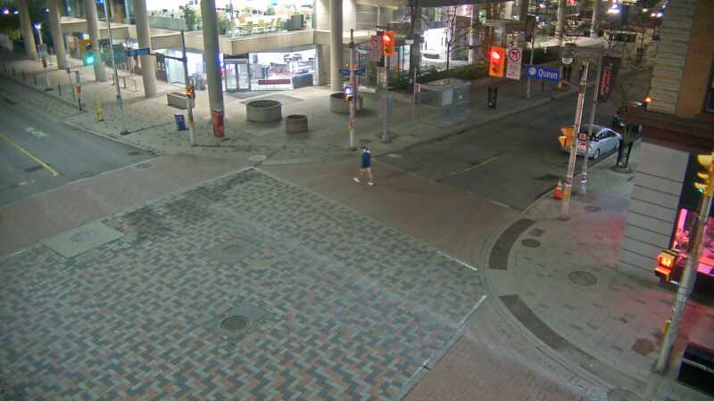 Traffic camera image at 2025-05-09 05:55:43