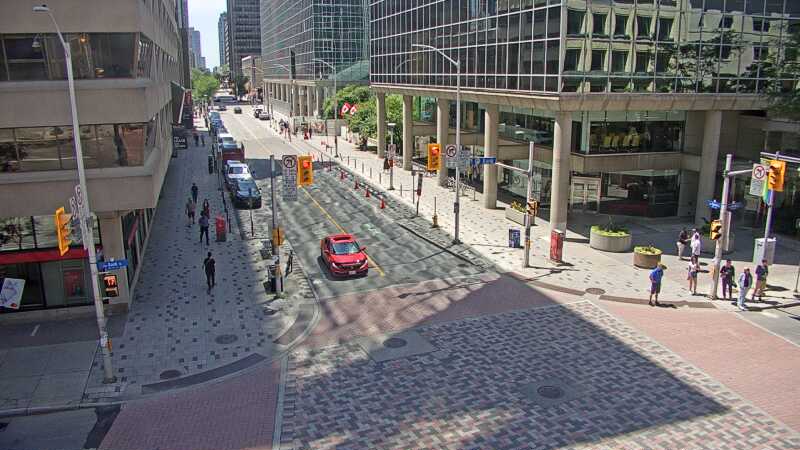 Traffic camera image at 2025-06-30 17:16:20