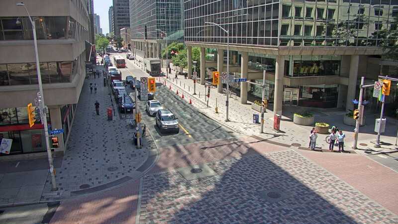 Traffic camera image at 2025-06-30 17:31:18