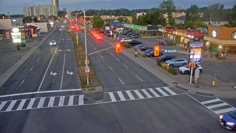 Traffic camera image at 2025-08-25 00:05:13