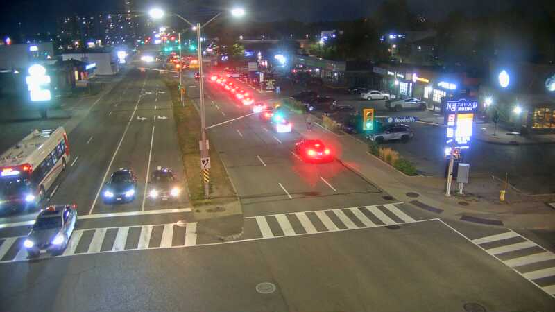 Traffic camera image at 2025-08-25 00:35:11