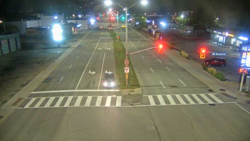 Traffic camera image at 2025-09-05 05:40:21