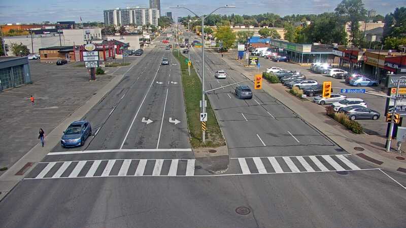 Traffic camera image at 2025-09-14 18:35:09
