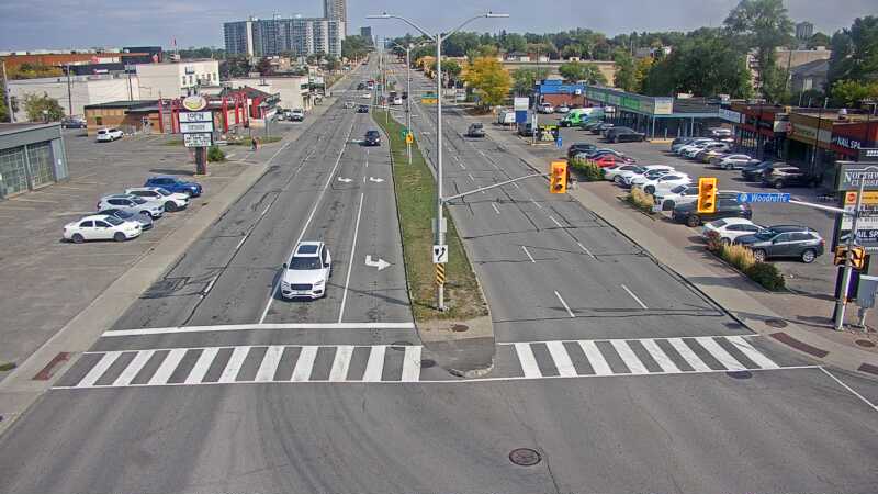 Traffic camera image at 2025-09-18 17:20:11