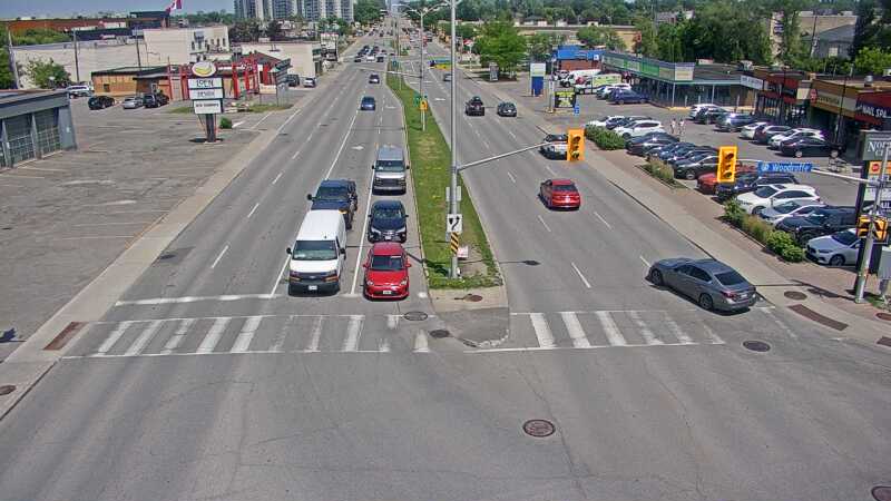 Traffic camera image at 2025-06-30 18:05:11