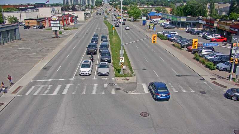 Traffic camera image at 2025-06-30 18:25:11