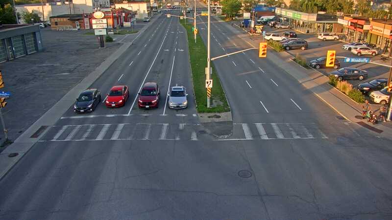 Traffic camera image at 2025-07-19 00:00:08