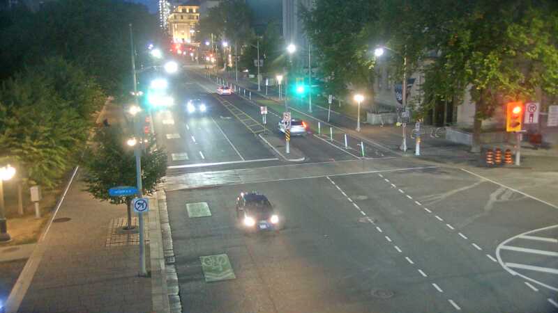 Traffic camera image at 2025-08-25 00:25:59
