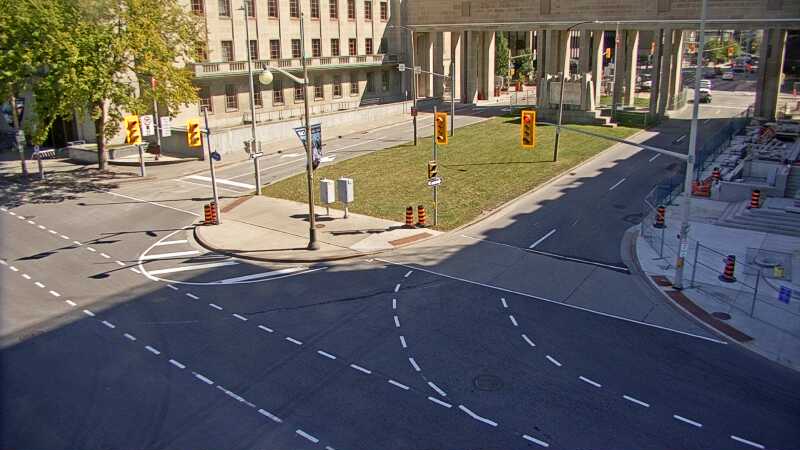 Traffic camera image at 2025-09-14 17:41:01