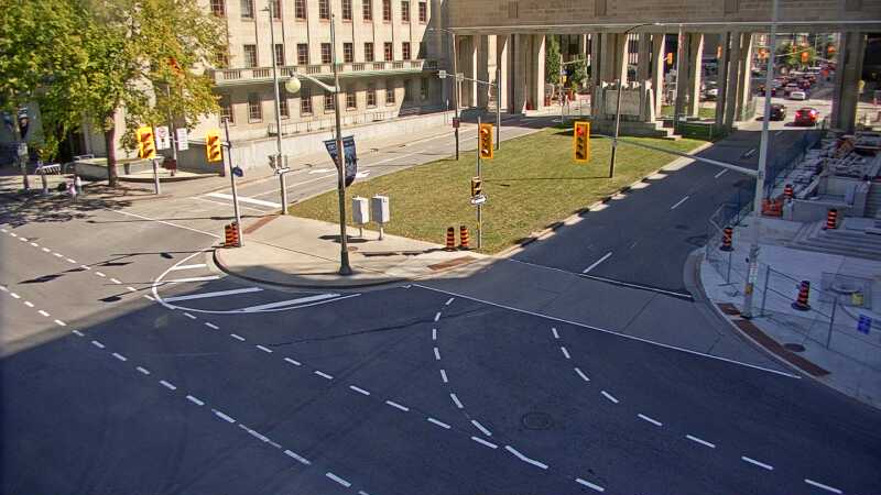 Traffic camera image at 2025-09-14 17:51:15