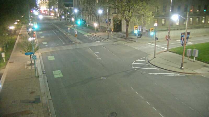 Traffic camera image at 2025-05-09 05:36:22