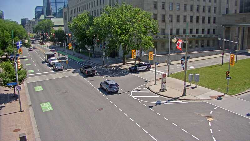 Traffic camera image at 2025-06-30 16:01:08