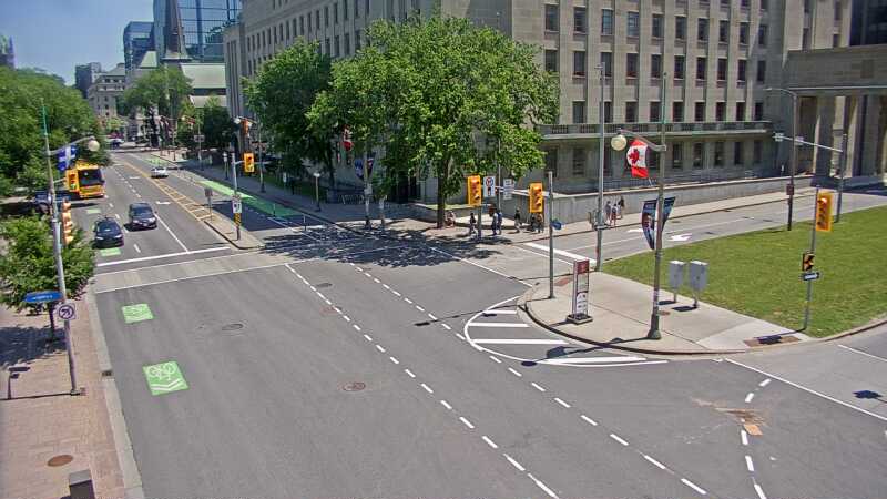 Traffic camera image at 2025-06-30 16:38:07
