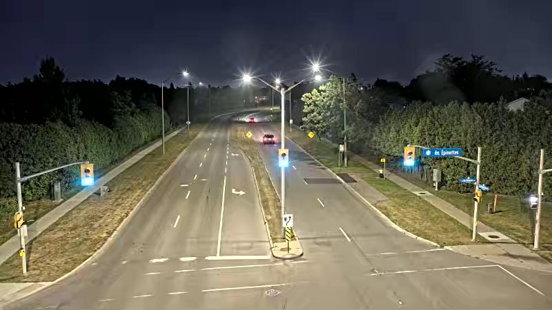 Traffic camera image at 2025-08-04 01:15:52