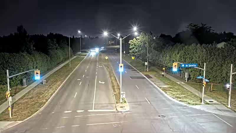 Traffic camera image at 2025-08-04 01:40:59