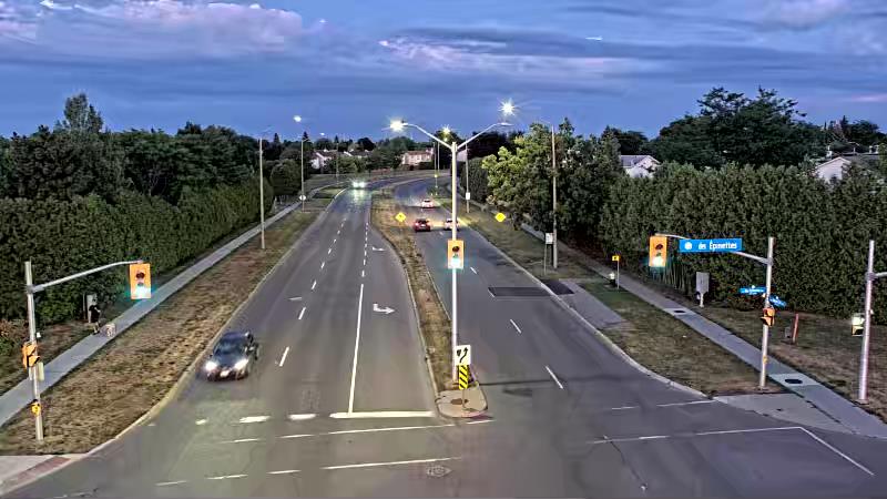 Traffic camera image at 2025-08-25 00:16:05