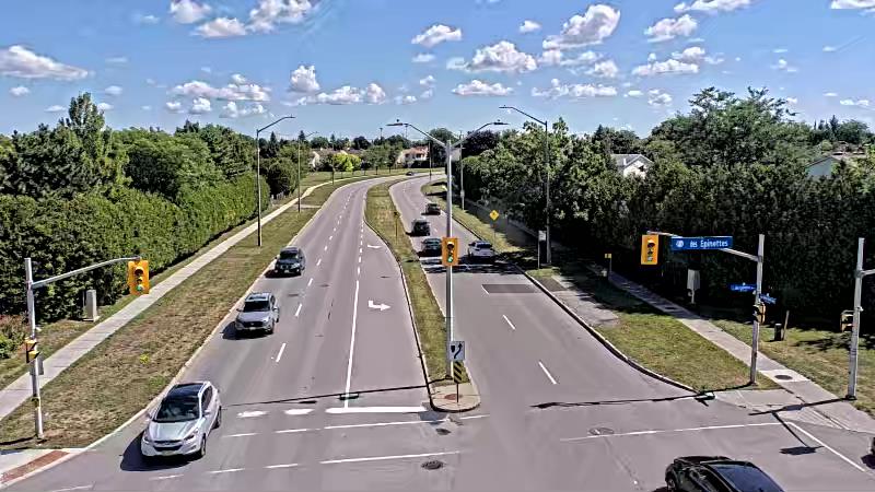 Traffic camera image at 2025-08-31 16:51:05