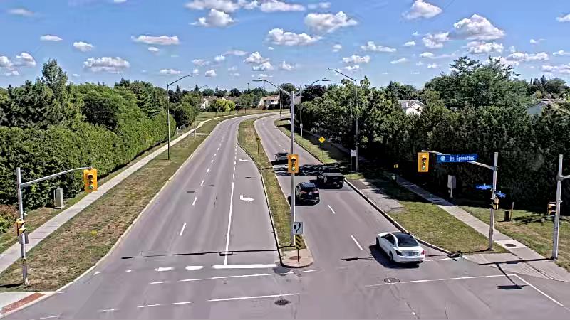 Traffic camera image at 2025-08-31 17:16:10
