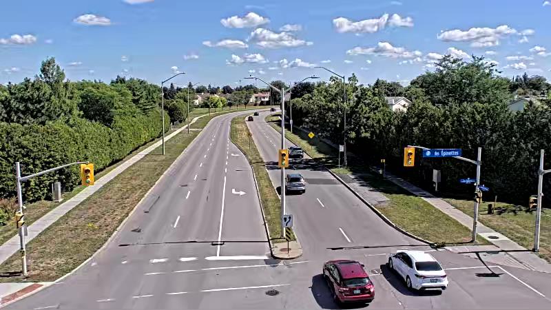 Traffic camera image at 2025-08-31 17:31:07
