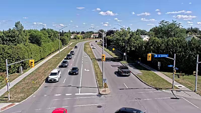 Traffic camera image at 2025-08-31 17:56:20