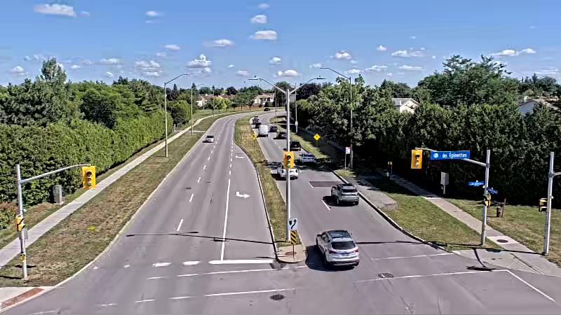 Traffic camera image at 2025-08-31 18:21:19