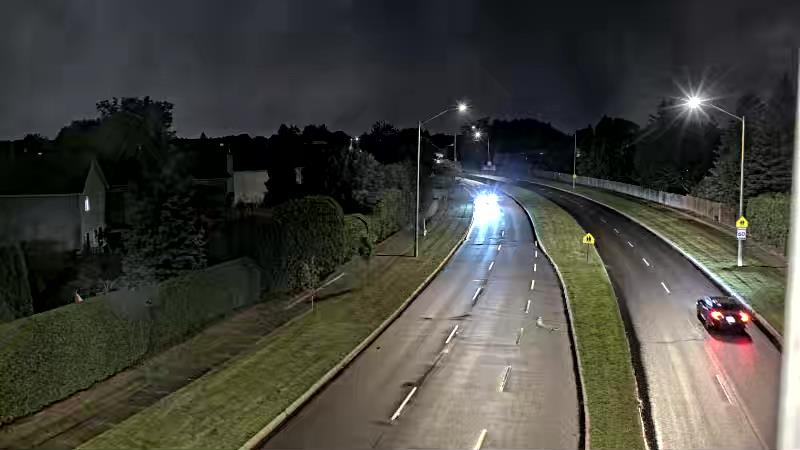 Traffic camera image at 2025-09-06 01:41:04