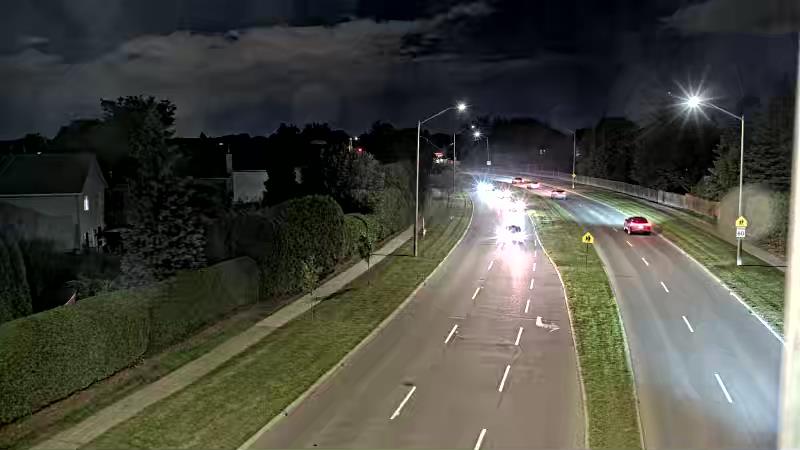 Traffic camera image at 2025-09-08 01:00:40