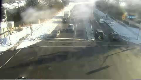 Traffic camera image at 2024-12-21 15:26:17